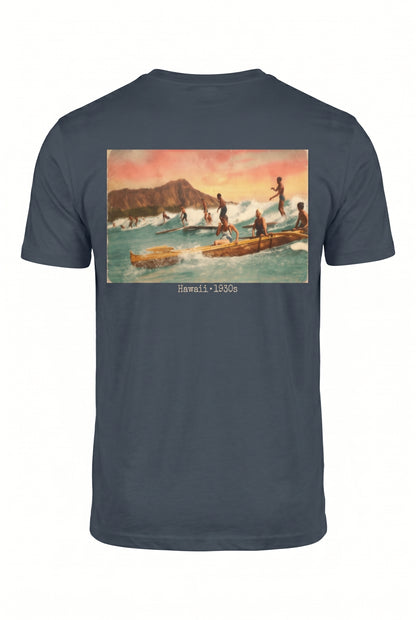 SurfMAD! Vintage Hawaii 1930s Surf Heritage T-Shirt – Iconic Board Logo Front & Exclusive Outrigger Canoe Back Print