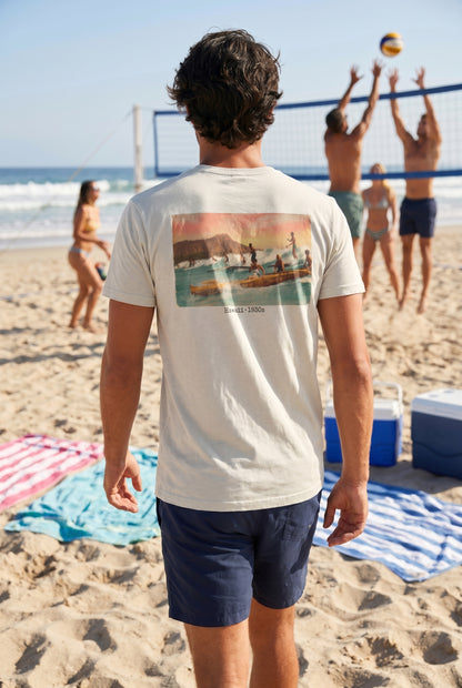 SurfMAD! Vintage Hawaii 1930s Surf Heritage T-Shirt – Iconic Board Logo Front & Exclusive Outrigger Canoe Back Print